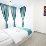 Apartamento Vitan Oasis ---free Secured Private Parking---self Check-in--