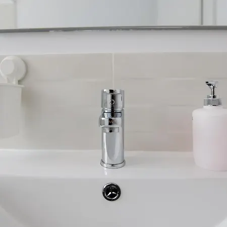 Vitan Oasis ---free Secured Private Parking---self Check-in--