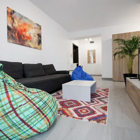 Апартаменты Vitan Oasis ---free Secured Private Parking---self Check-in--