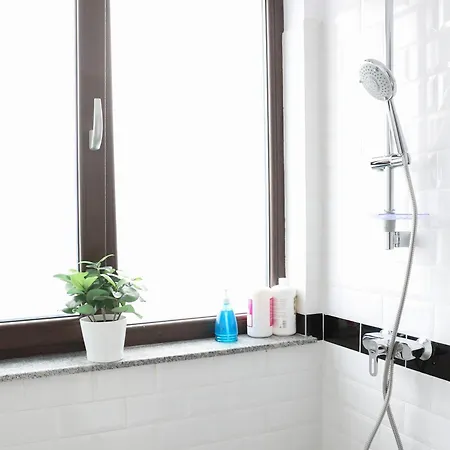 Vitan Oasis ---free Secured Private Parking---self Check-in-- *