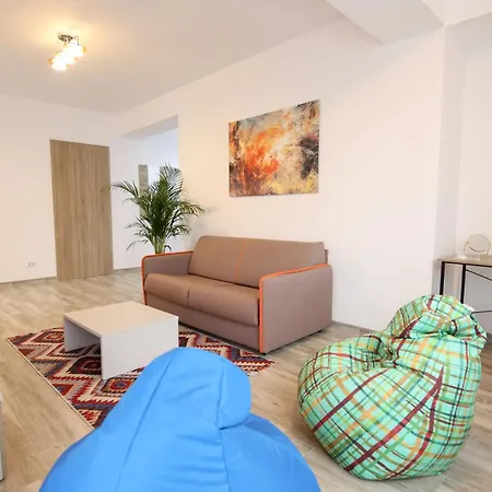 Vitan Oasis ---free Secured Private Parking---self Check-in-- Бухарест