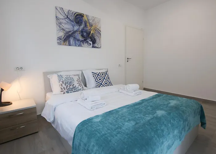 Vitan Oasis ---free Secured Private Parking---self Check-in-- Апартаменты Бухарест