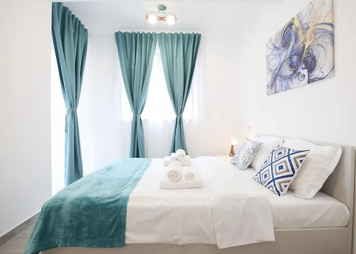 Apartment Vitan Oasis ---free Secured Private Parking---self Check-in-- *