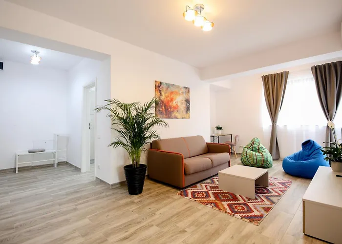 Vitan Oasis ---free Secured Private Parking---self Check-in-- Apartment *
