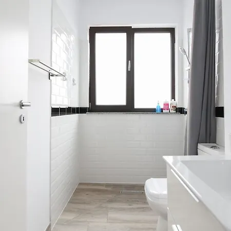 Vitan Oasis ---free Secured Private Parking---self Check-in-- Daire Bükreş