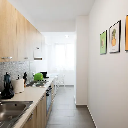 Vitan Oasis ---free Secured Private Parking---self Check-in-- Апартаменты Бухарест