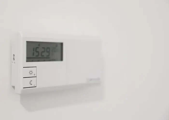 Vitan Oasis ---free Secured Private Parking---self Check-in-- *